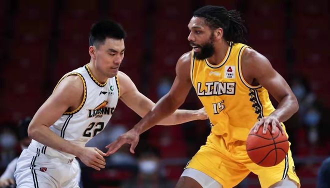 斯普利特：要想在失去篮板的情况下，打出好的进攻非常困难（斯普利特：篮板处于下风时，想打出高效进攻太难）