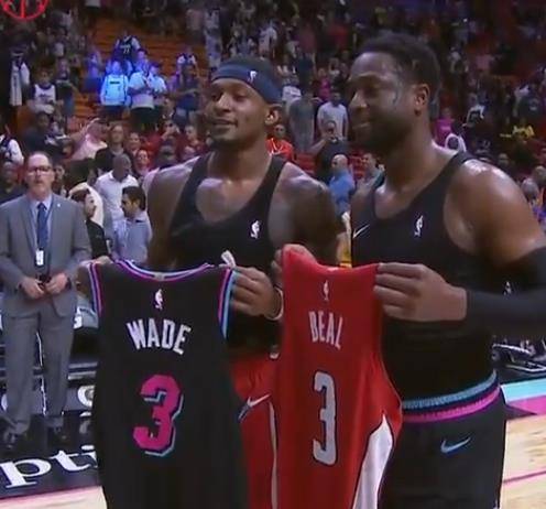 华夏幸福旧将许小龙：金元时代单场三、五百万的奖金很常见（前华夏幸福球员许小龙：金元足球时期单场奖金三五百万并不稀奇）