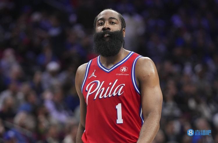 内马尔炮轰报销传闻：他们编造太多假新闻，我不会拿职业生涯冒险（内马尔否认赛季报销：假消息太多，我绝不拿职业生涯冒险）