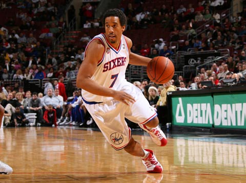 澳超半场：拉赫马尼破门，墨尔本城1-0纽卡斯尔喷气机（澳超半场战报：拉赫马尼建功，墨尔本城1-0领先纽卡斯尔喷气机）