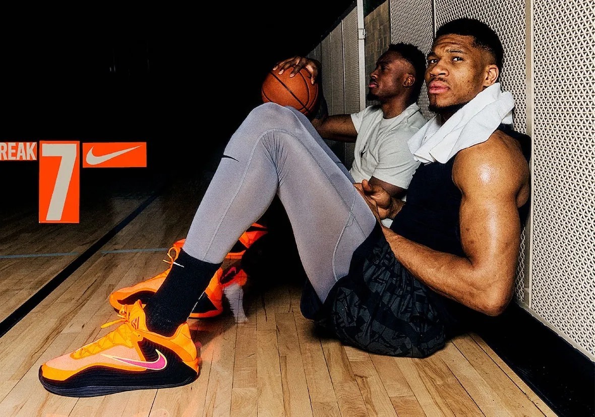 湖人vs马刺前瞻：湖人阵容齐整冲四强，一场定胜负悬念十足（湖人对阵马刺前瞻：全员齐整剑指四强，一战定胜负悬念拉满）