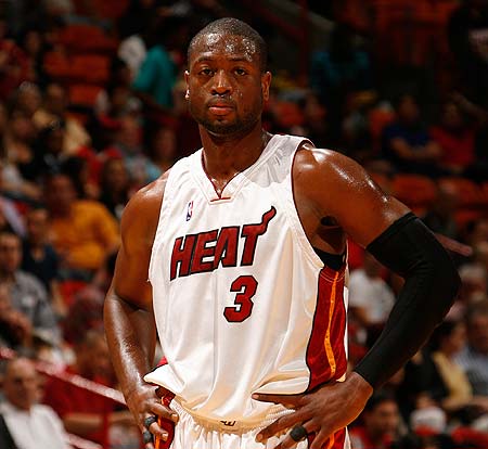 白宫官员：给川普颁和平奖是FIFA的提议；球迷应合法赴美观赛（白宫官员：向川普颁和平奖为FIFA建议，呼吁球迷合法赴美观赛）