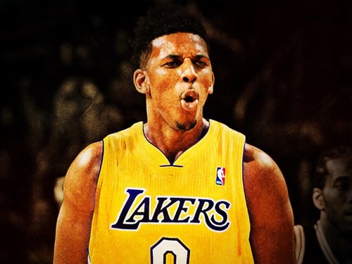 记者：邓卓翔尚未与三镇有进一步沟通，三镇目前也没换帅消息（记者称邓卓翔与三镇暂无进一步沟通，俱乐部暂未有换帅消息）